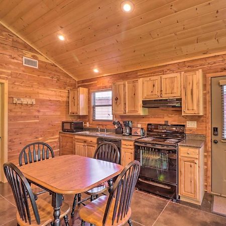 Heber Springs Cabin With Deck And River Views! Bagian luar foto