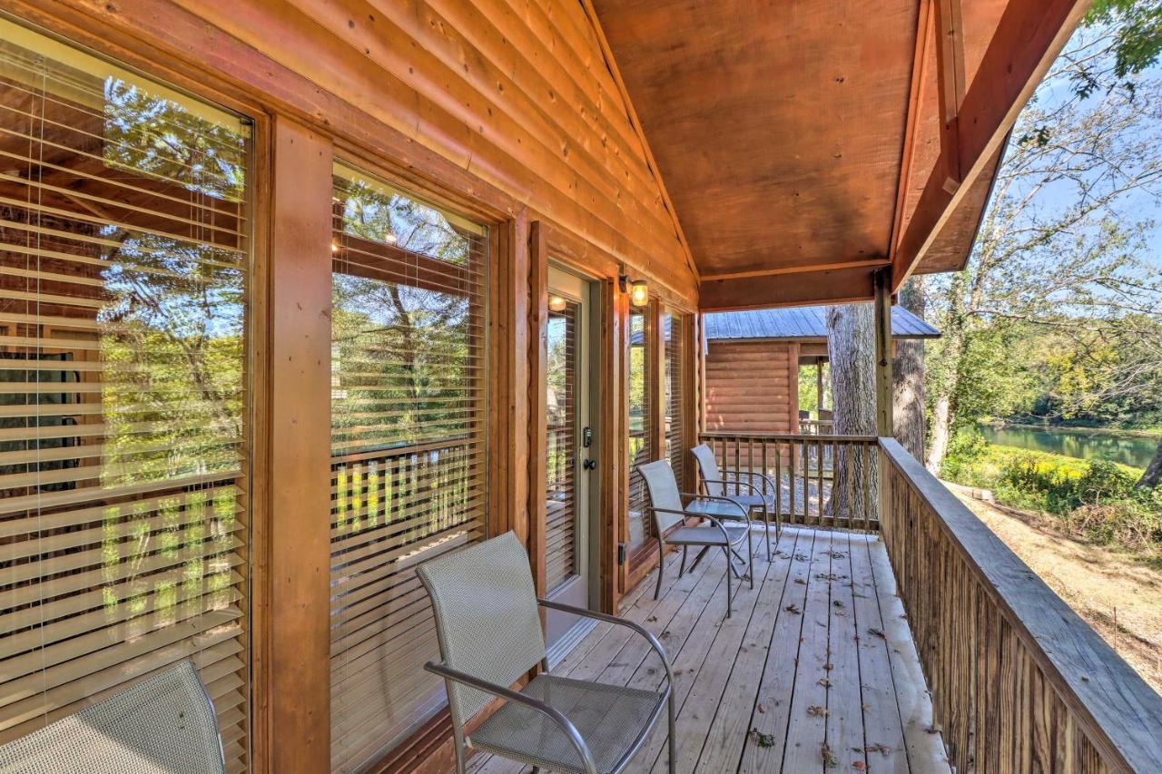 Heber Springs Cabin With Deck And River Views! Bagian luar foto